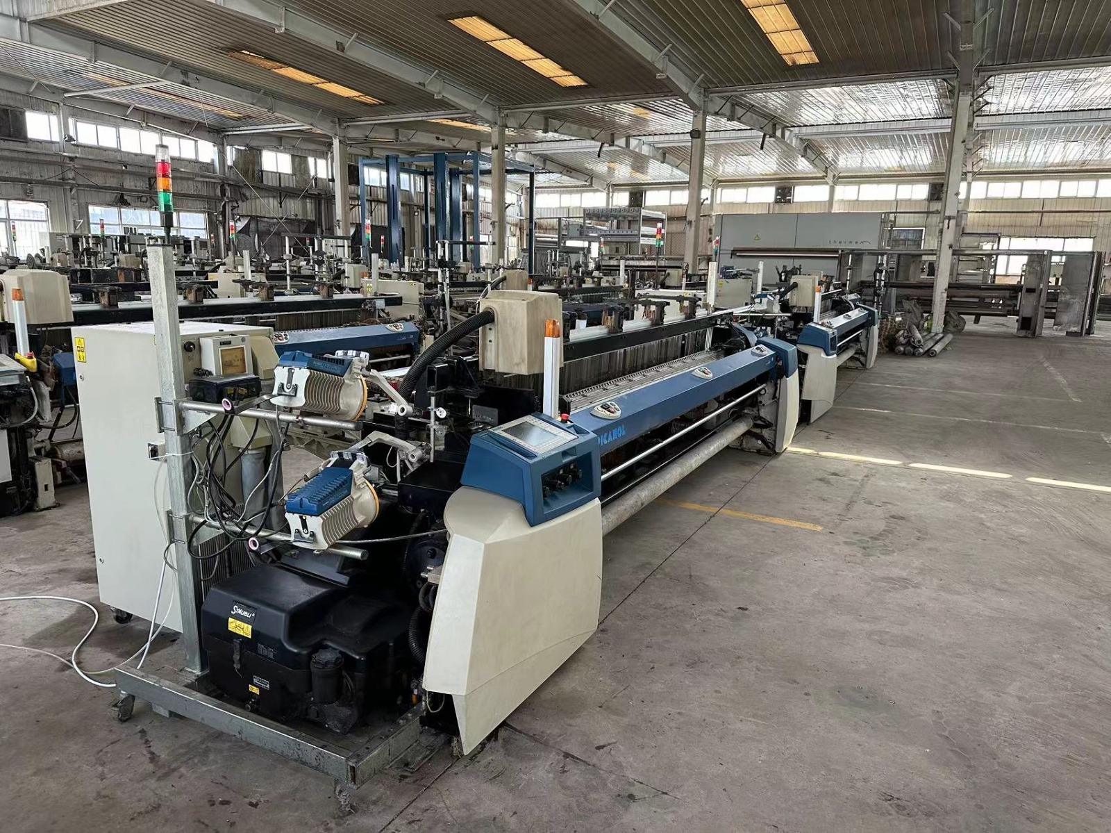 Picanol Airjet Machine  8
