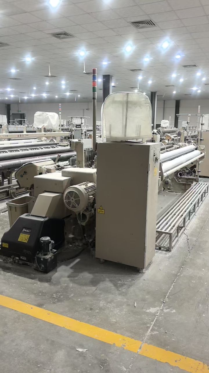 Tsudakoma Airjet loom Zax 9100 280cm 